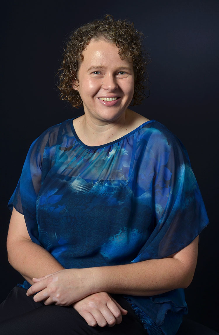 Prof Elizabeth Archer